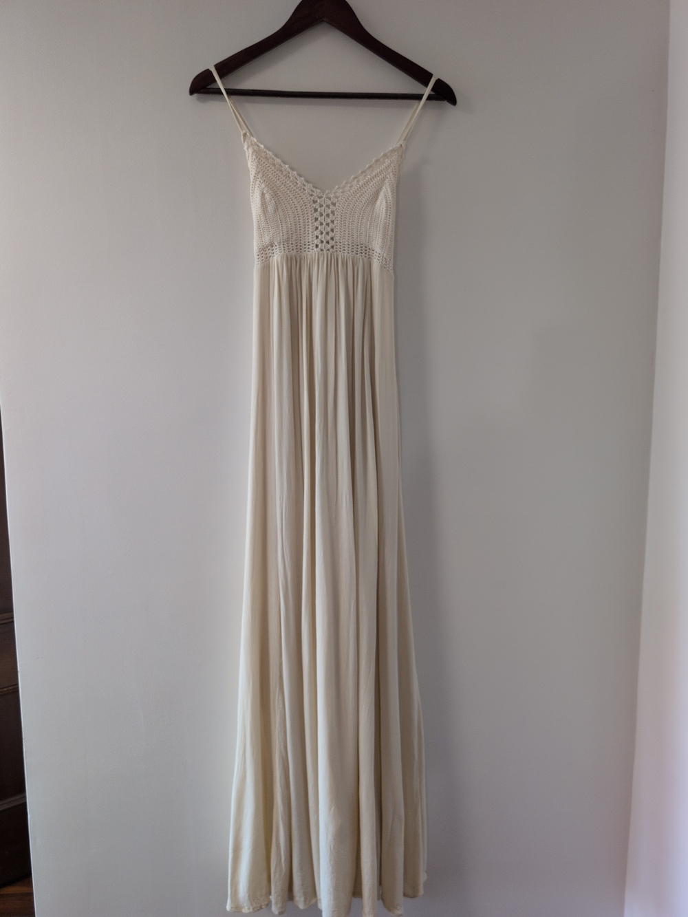Cream Crochet Bodice Maxi Slip Dress withAdjusfabke Spaghetti Straps
